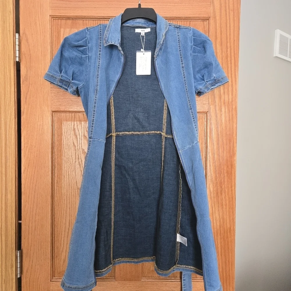 Denim Mini Dress with Puff Sleeves Zip Down With Belt by Fate - Small - Picture 4 of 9